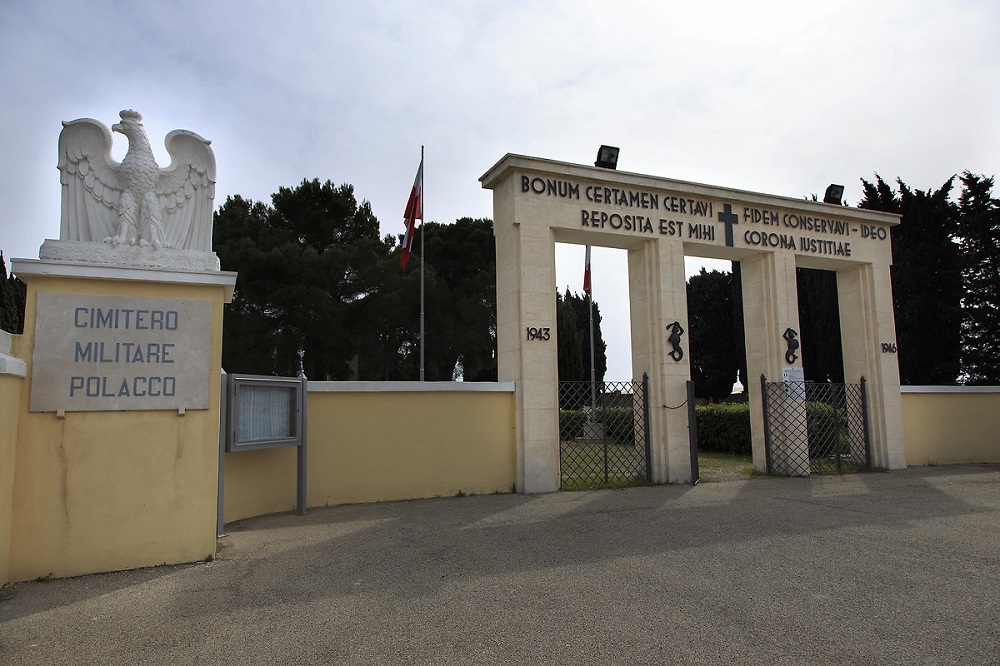 Cimitero Polacco, liberare l'Italia